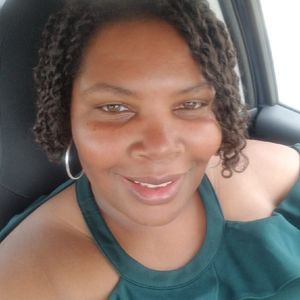 Meet your Posher, Deanna